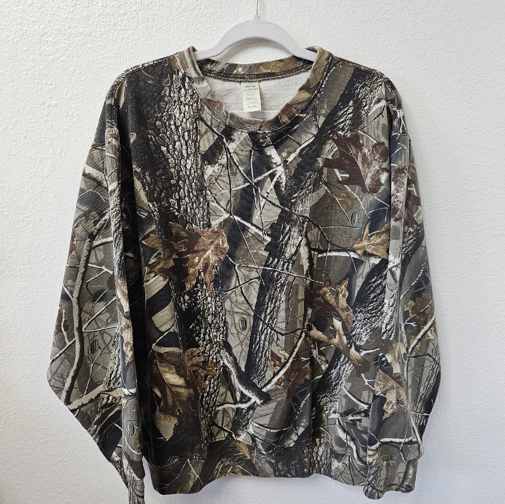 SOLD Realtree camo Liberty brand Sweatshirt